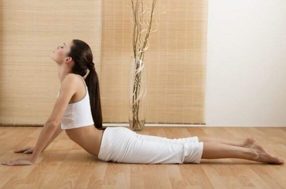 cobra yoga pose for weight loss