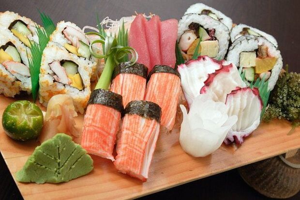 rolls for japanese diet photo 1